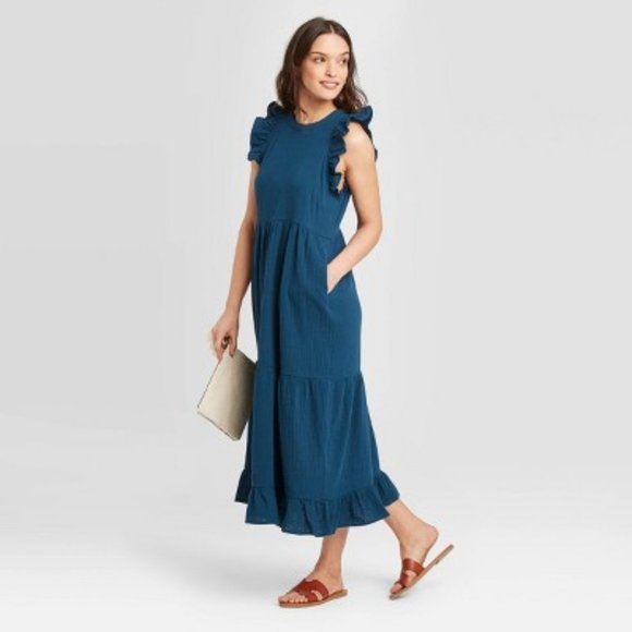 Universal Thread Dresses & Skirts - NEW Universal Thread Tiered Ruffle Dress Blue